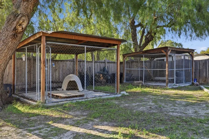 Dog kennels