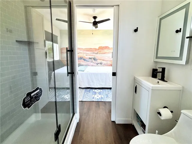 Container house bathroom