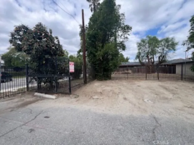 1064 Waters, Pomona, California 91766