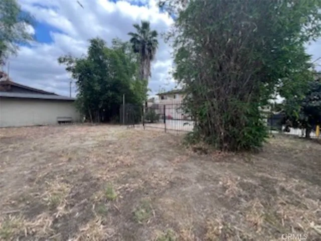 1064 Waters, Pomona, California 91766