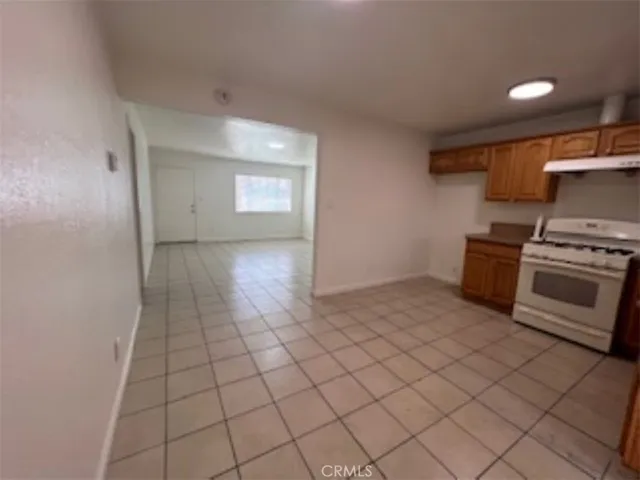 1064 Waters, Pomona, California 91766