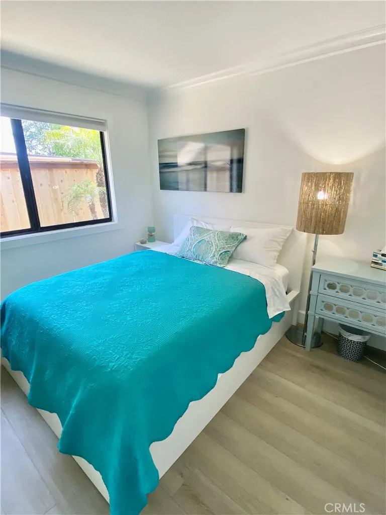 Queen size Bed