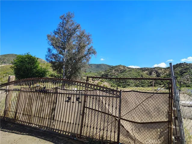 27512 Oak Spring Canyon Road, Canyon Country, California 91387