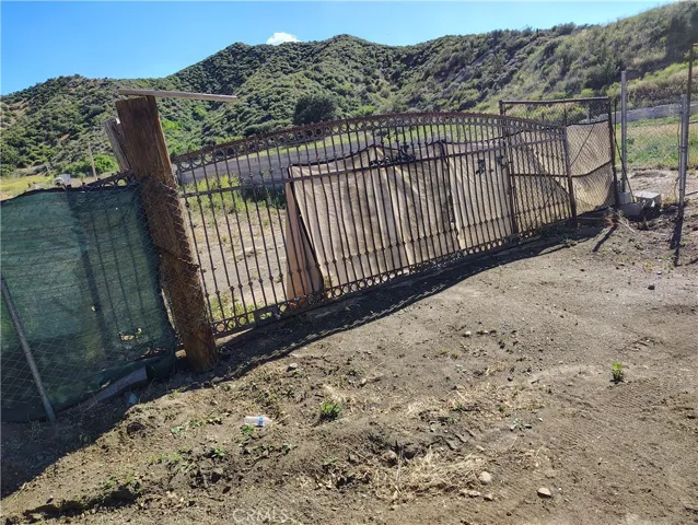 27512 Oak Spring Canyon Road, Canyon Country, California 91387