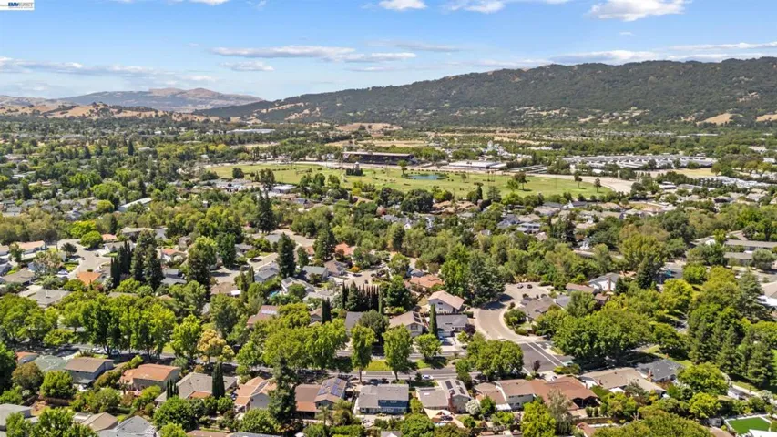 4767 Del Valle Pkwy, Pleasanton, California 94566