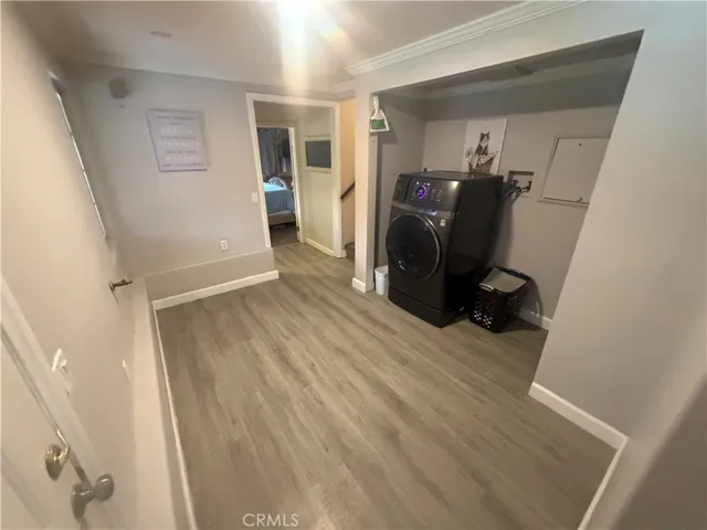 Entry/ Laundry