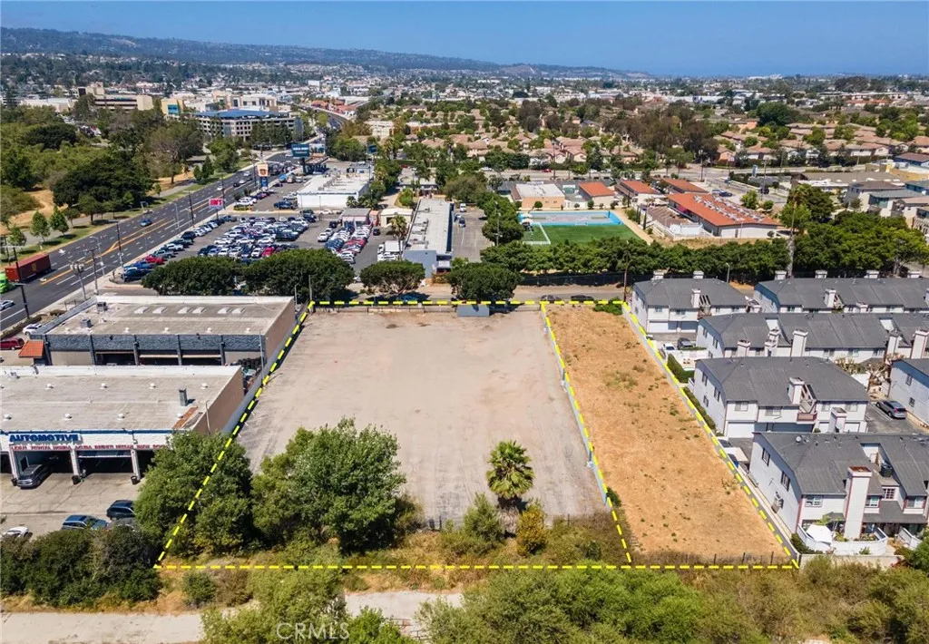 only the paved portion is for lease