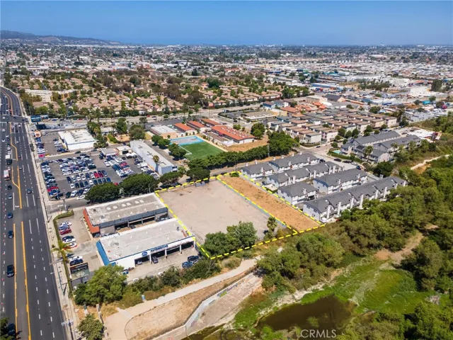 only the paved portion is for lease