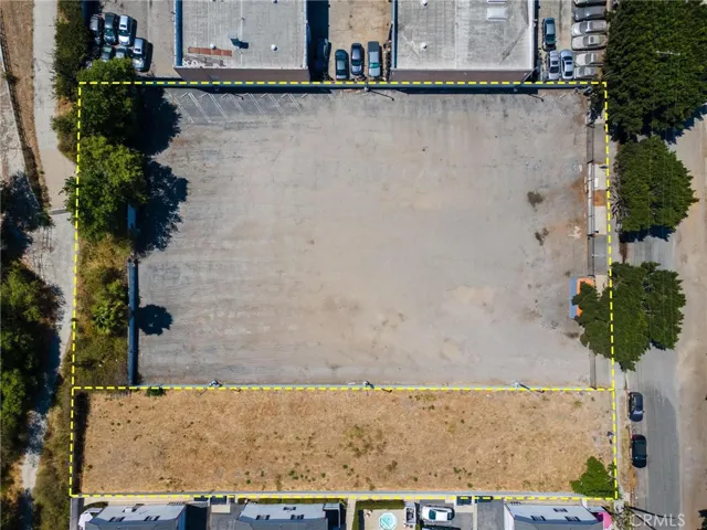 only the paved portion is for lease