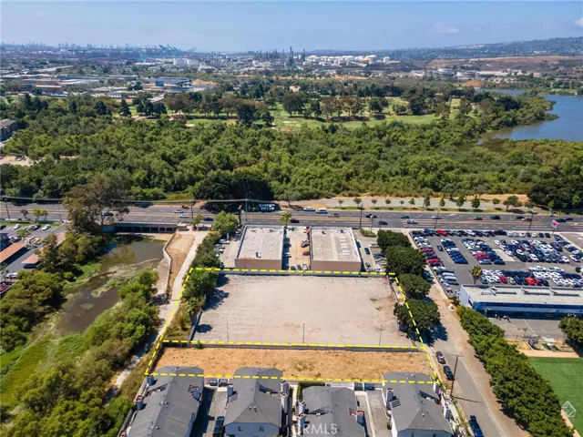 only the paved portion is for lease