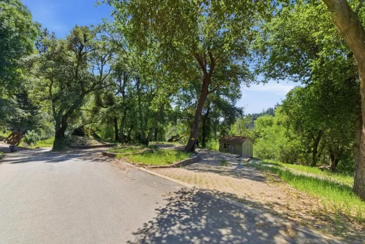 17515 Upper East Zayante Road, Los Gatos, California 95033