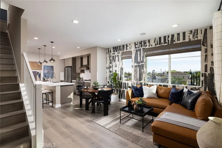 324 E Whittier Boulevard, La Habra, California 90631