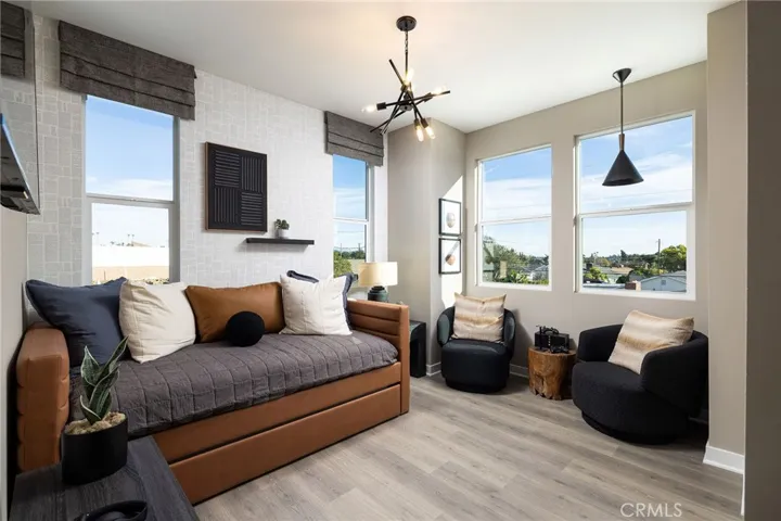 324 E Whittier Boulevard, La Habra, California 90631