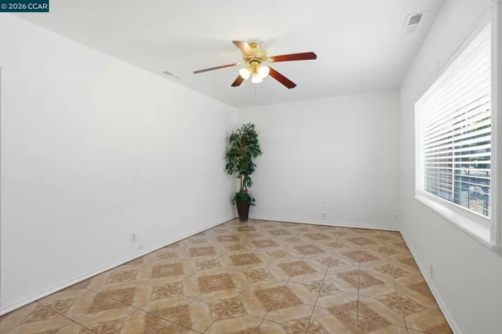 1370 Vine Ave, Martinez, California 94553