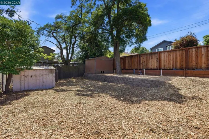 1370 Vine Ave, Martinez, California 94553