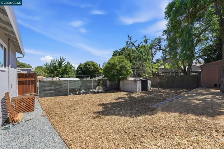 1370 Vine Ave, Martinez, California 94553