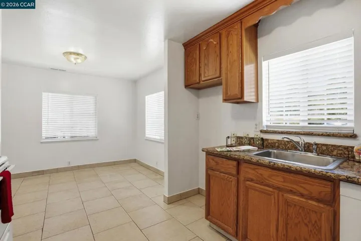 1370 Vine Ave, Martinez, California 94553
