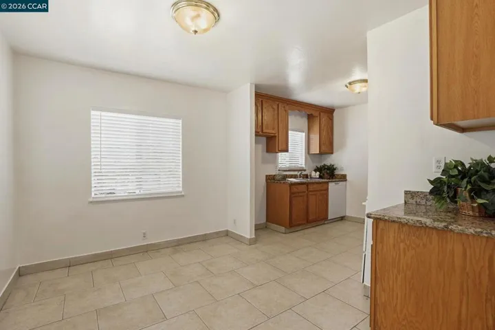1370 Vine Ave, Martinez, California 94553