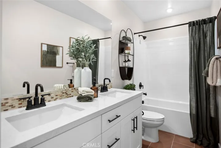 727 E. Route 66, Glendora, California 91740
