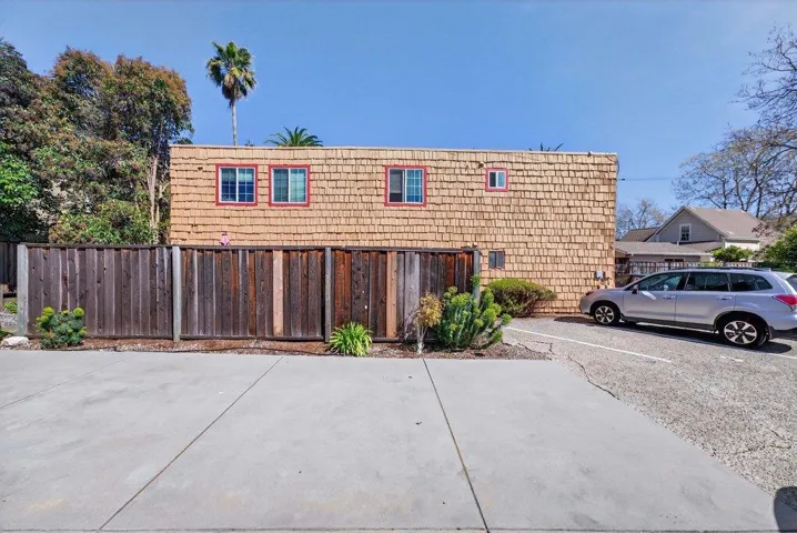 817 California Street, Santa Cruz, California 95060