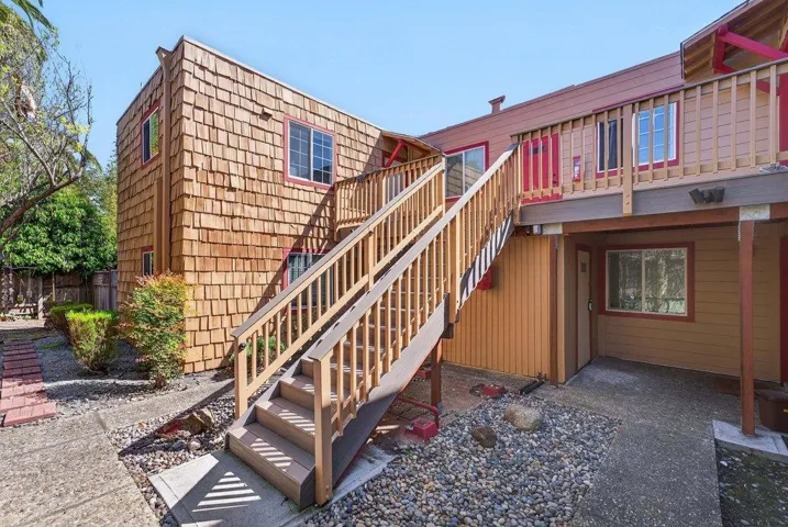 817 California Street, Santa Cruz, California 95060