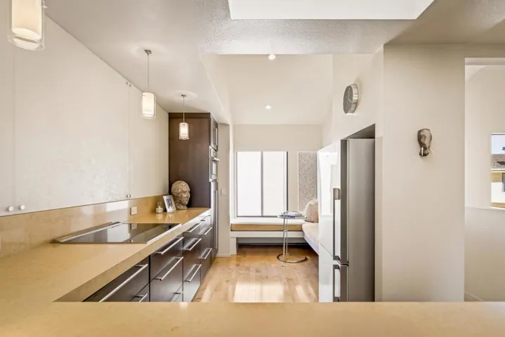 7 Via Joaquin 5, Monterey, California 93940