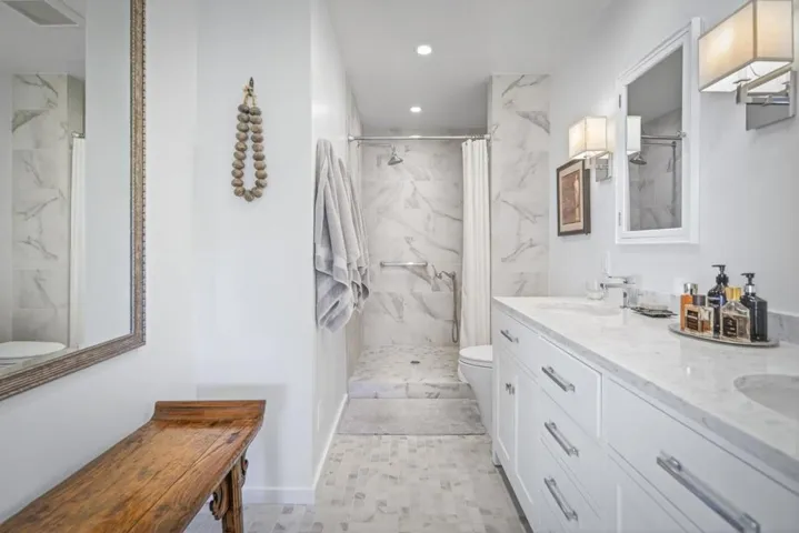 7 Via Joaquin 5, Monterey, California 93940