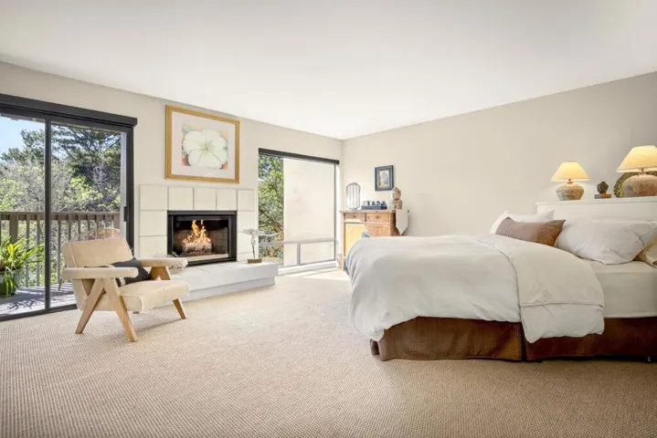 7 Via Joaquin 5, Monterey, California 93940