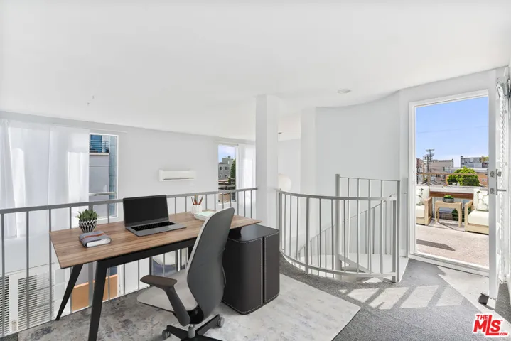 110 Fleet Street, Marina Del Rey, California 90292