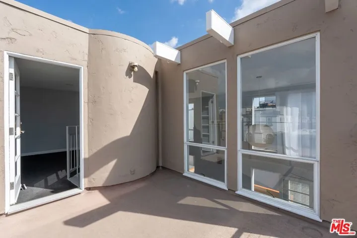 110 Fleet Street, Marina Del Rey, California 90292