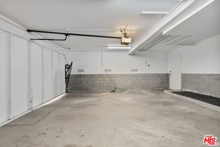 110 Fleet Street, Marina Del Rey, California 90292