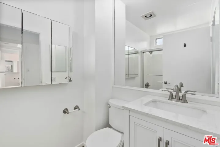 110 Fleet Street, Marina Del Rey, California 90292