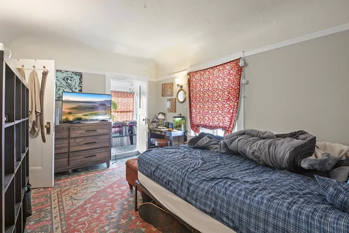 326 Athol Avenue, Oakland, California 94606