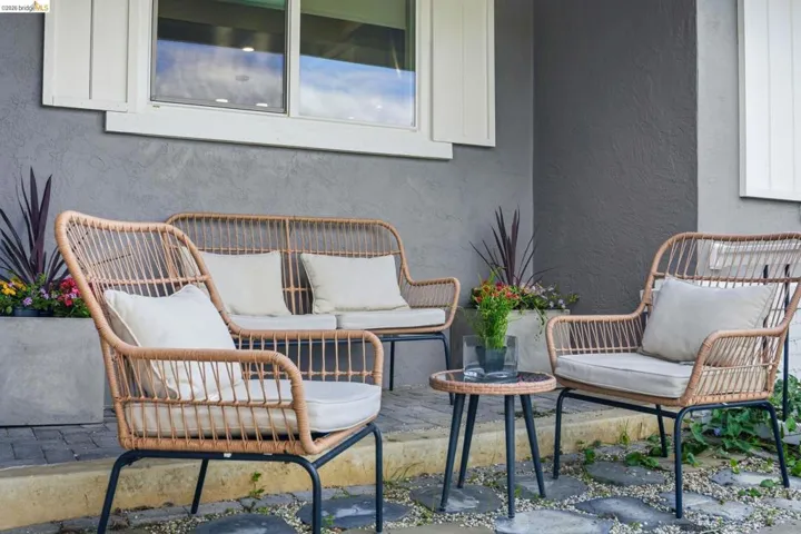 View of patio / terrace with outdoor seating