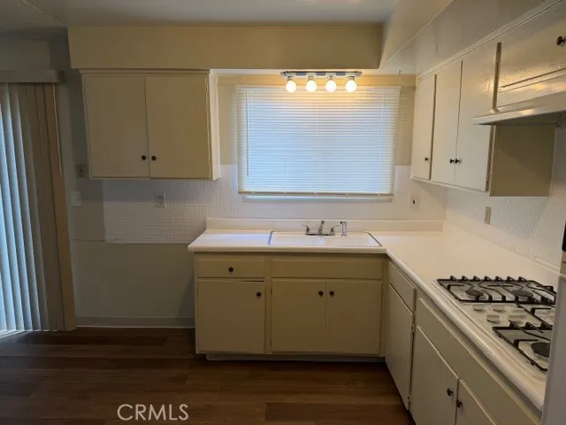20626 Roseton, Lakewood, California 90715