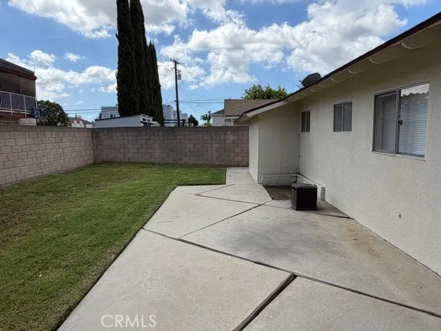 20626 Roseton, Lakewood, California 90715