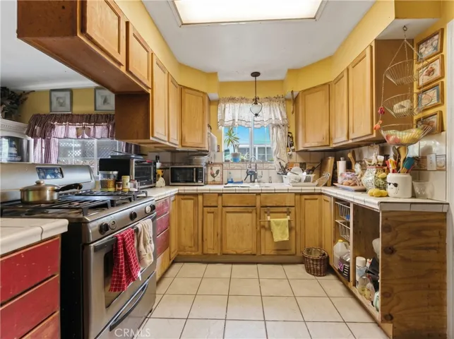 3731 W 118th, Hawthorne, California 90250