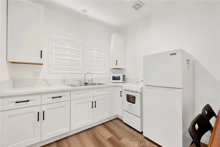 ADU Full Kitchen