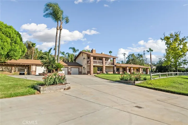 5334 Agate Street, Jurupa Valley, California 92509