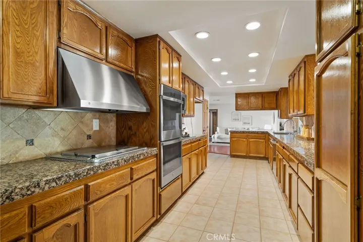 5334 Agate Street, Jurupa Valley, California 92509