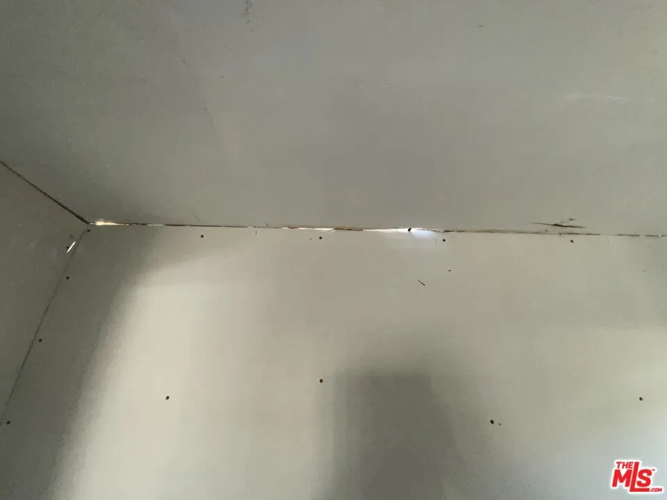 Kitchen Ceiling