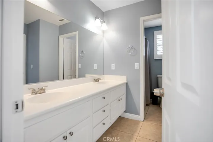 bathroom upstairs