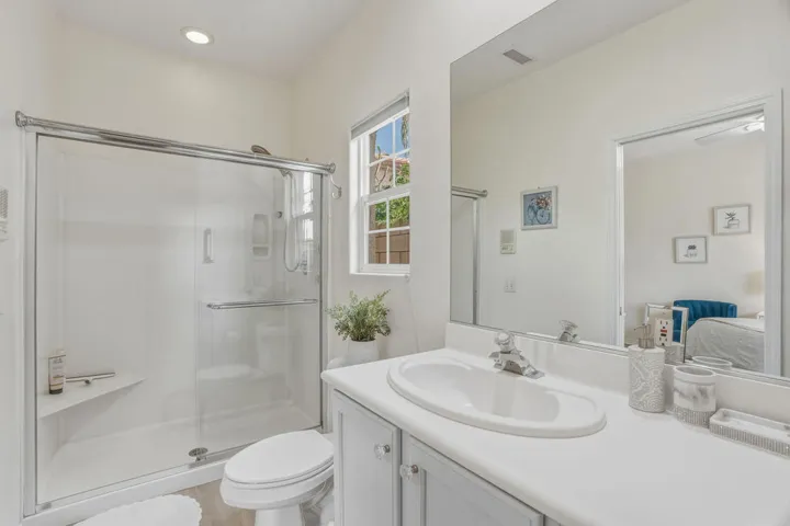 79516MorningGloryCt-30