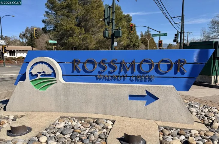 Entry to Rossmoor