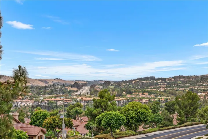 27515 Paseo Toluca, San Juan Capistrano, California 92675