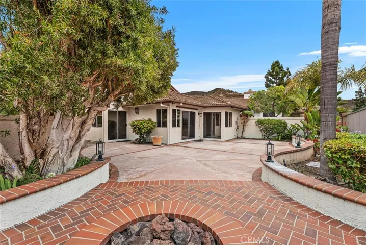 27515 Paseo Toluca, San Juan Capistrano, California 92675