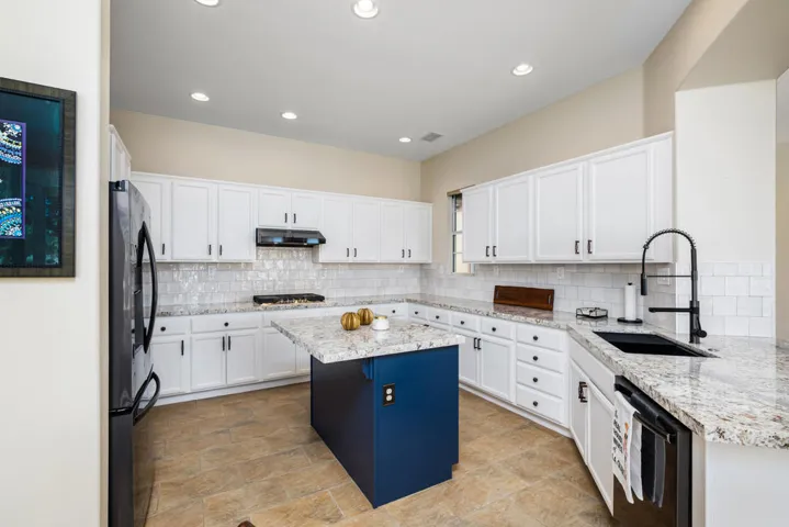 81819 Brittlebush L
