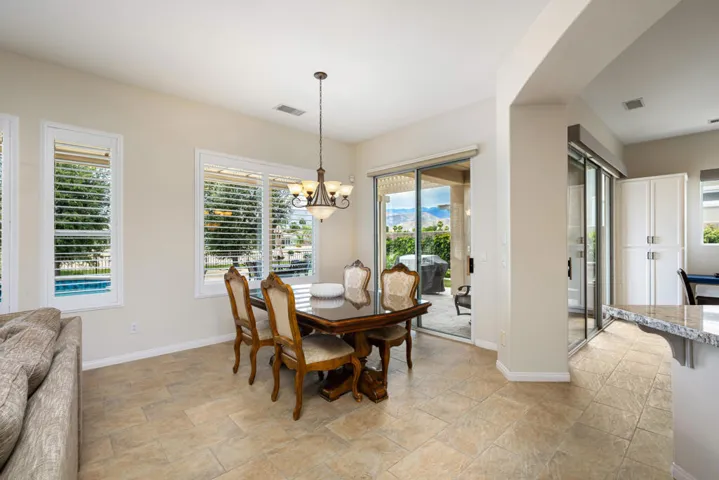 81819 Brittlebush L