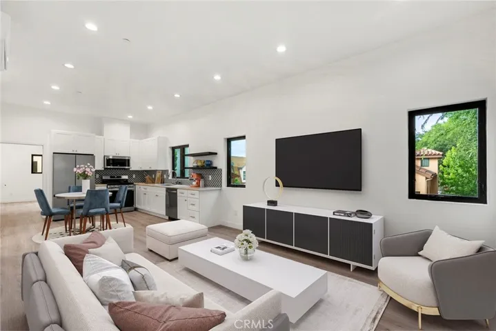 8929 Hubbard Street, Culver City, California 90232
