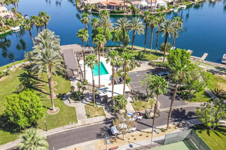 Community Pool/Sports Courts